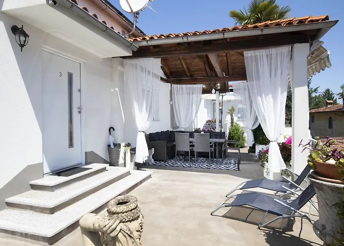 Appartement Nika 3 Ika